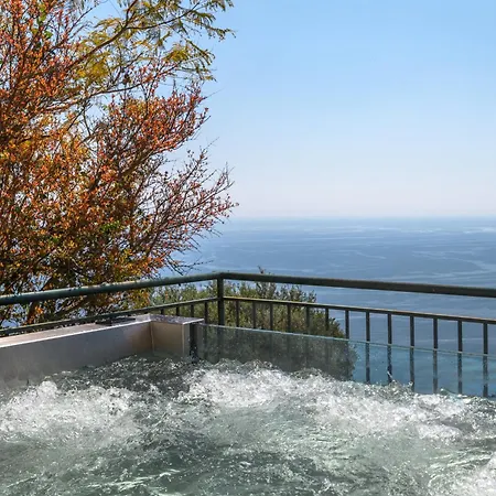 Beautiful With Sea View In Villa *