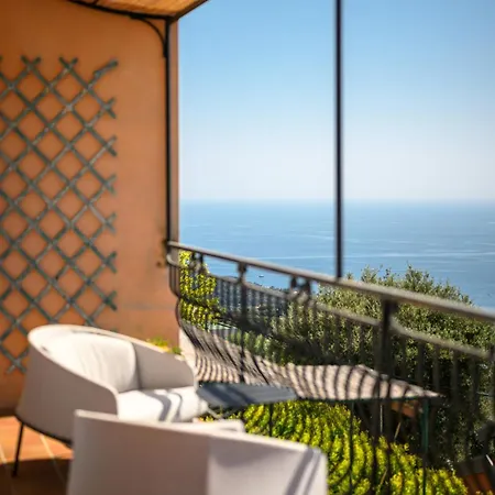 Beautiful With Sea View In Rocabruna