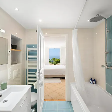 Villa Beautiful With Sea View In Rocabruna