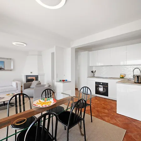 Beautiful With Sea View In Villa Rocabruna