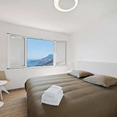 Villa Beautiful With Sea View In Rocabruna