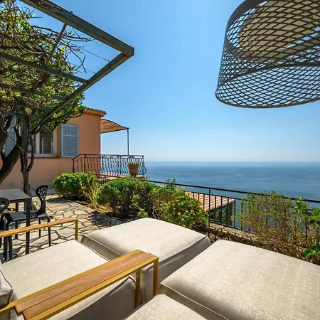 Beautiful With Sea View In Roquebrune-Cap-Martin